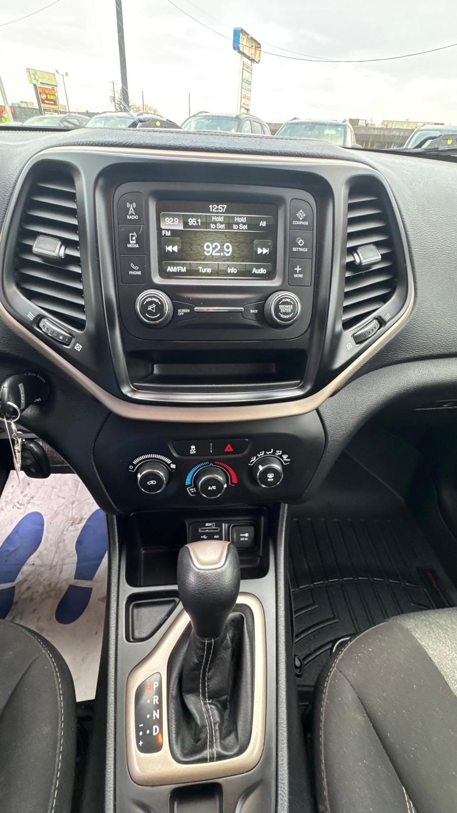 2017 Jeep Cherokee