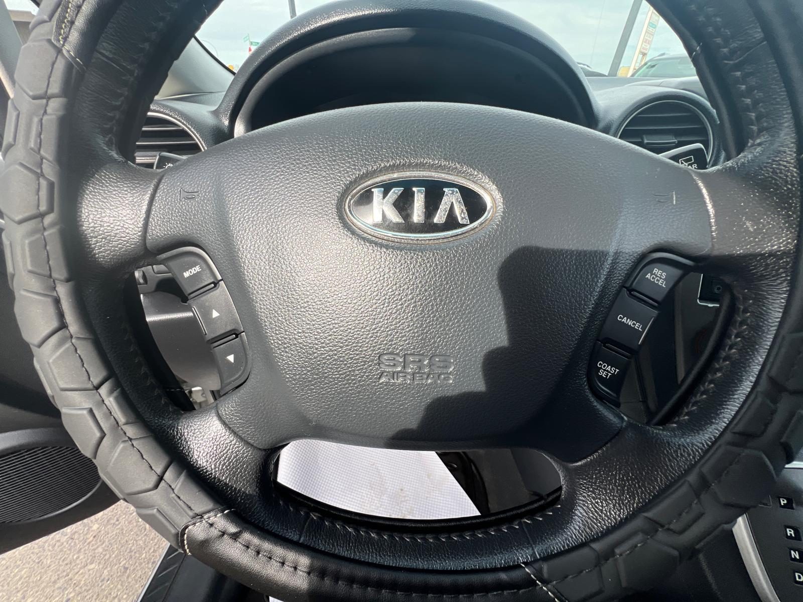 2009 Kia Rondo