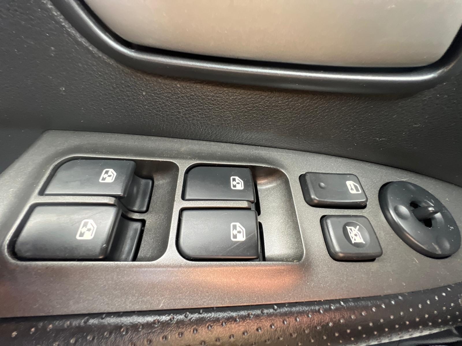2009 Kia Rondo